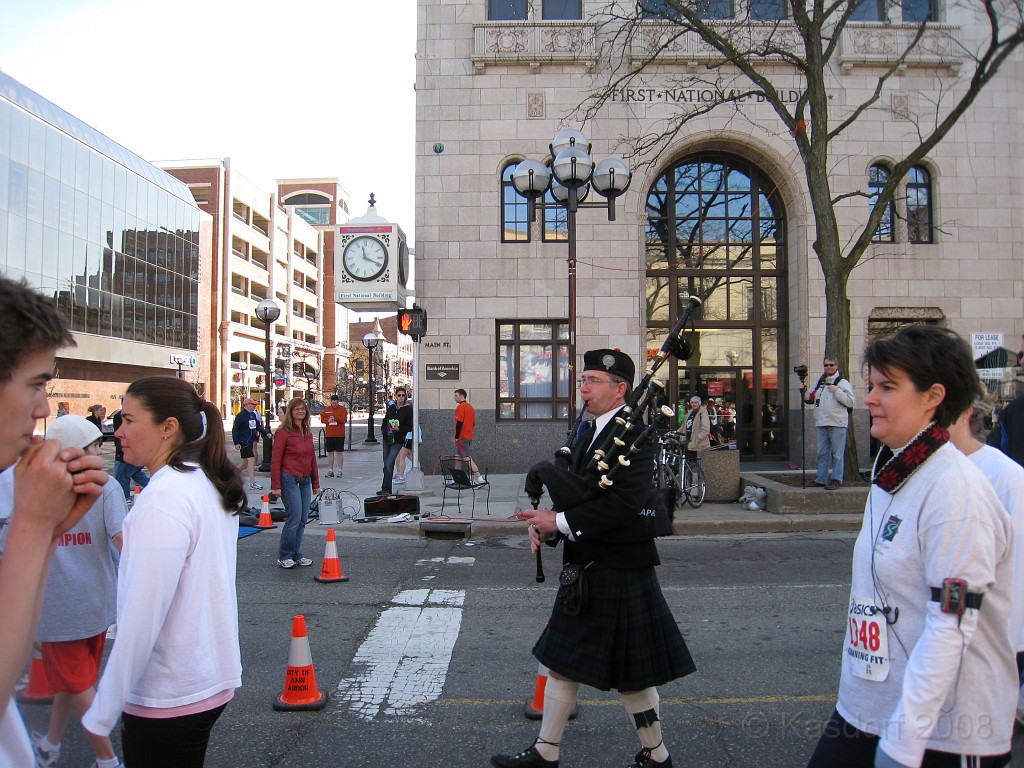 Shamrocks n Shennanigans 5K 2009 0210.jpg